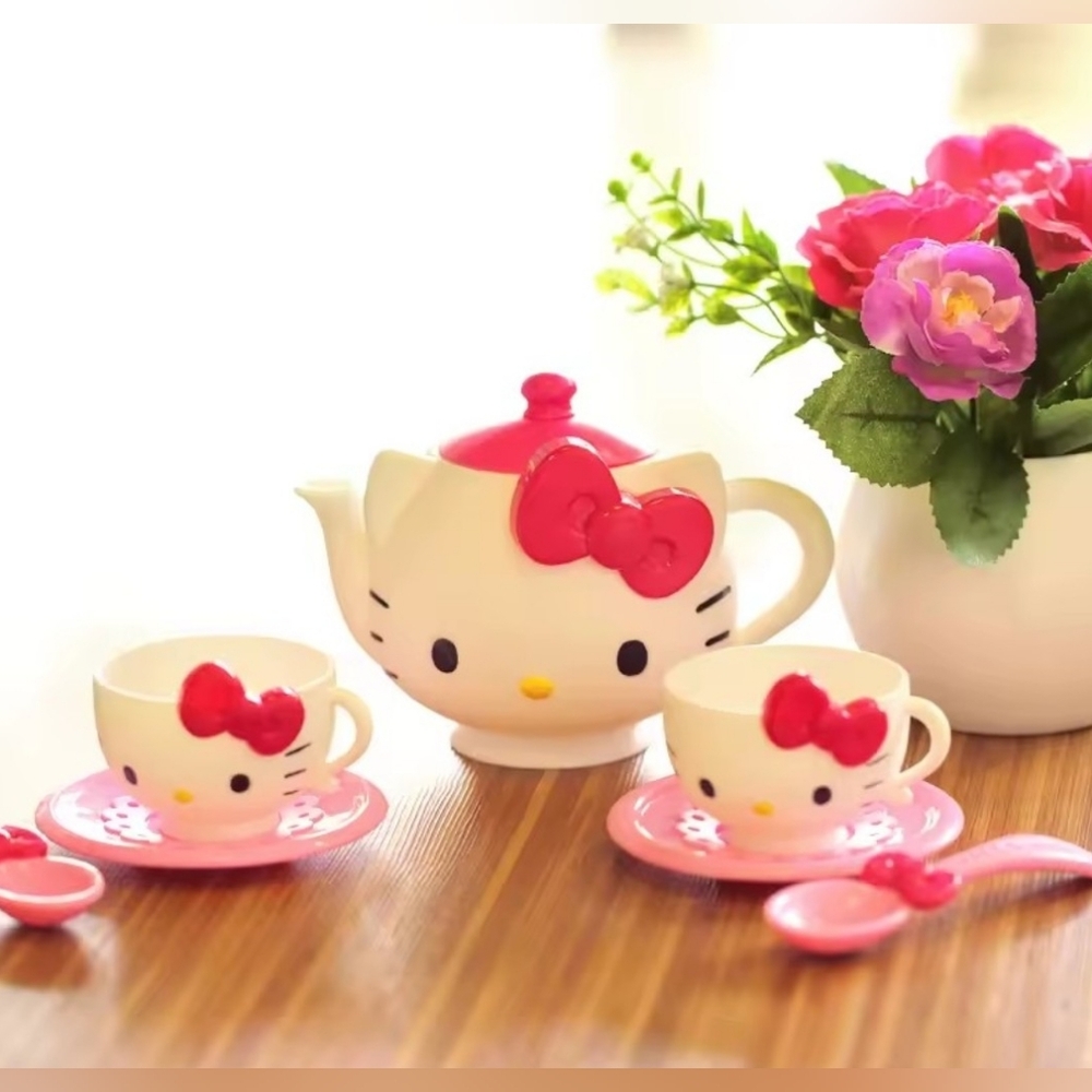 EXCLUSIVE - Hello Kitty Officially Licensed Tea Party Playset - Picture 5 of 12